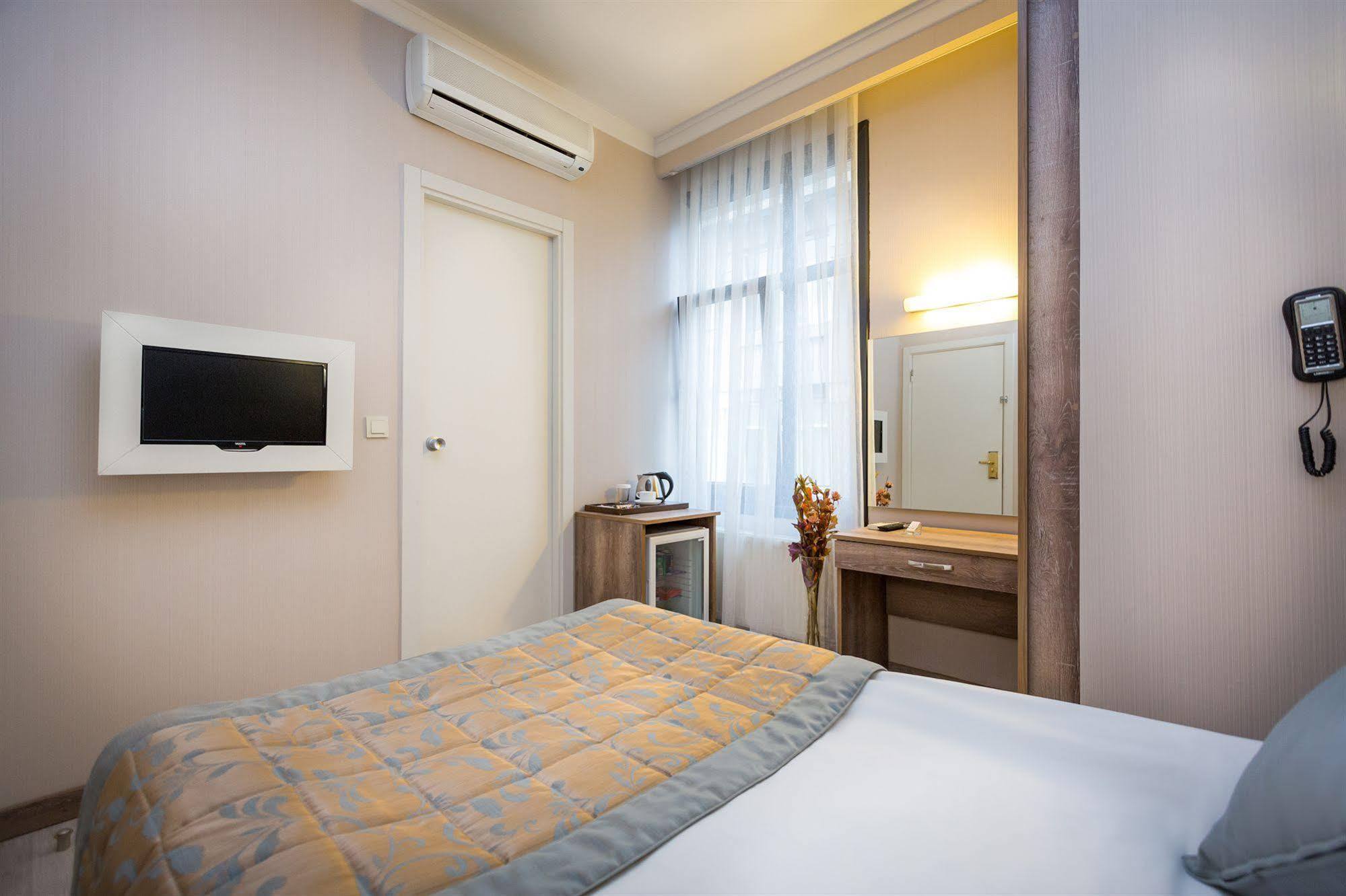 Fatih Hotel Corner Istanboel Buitenkant foto