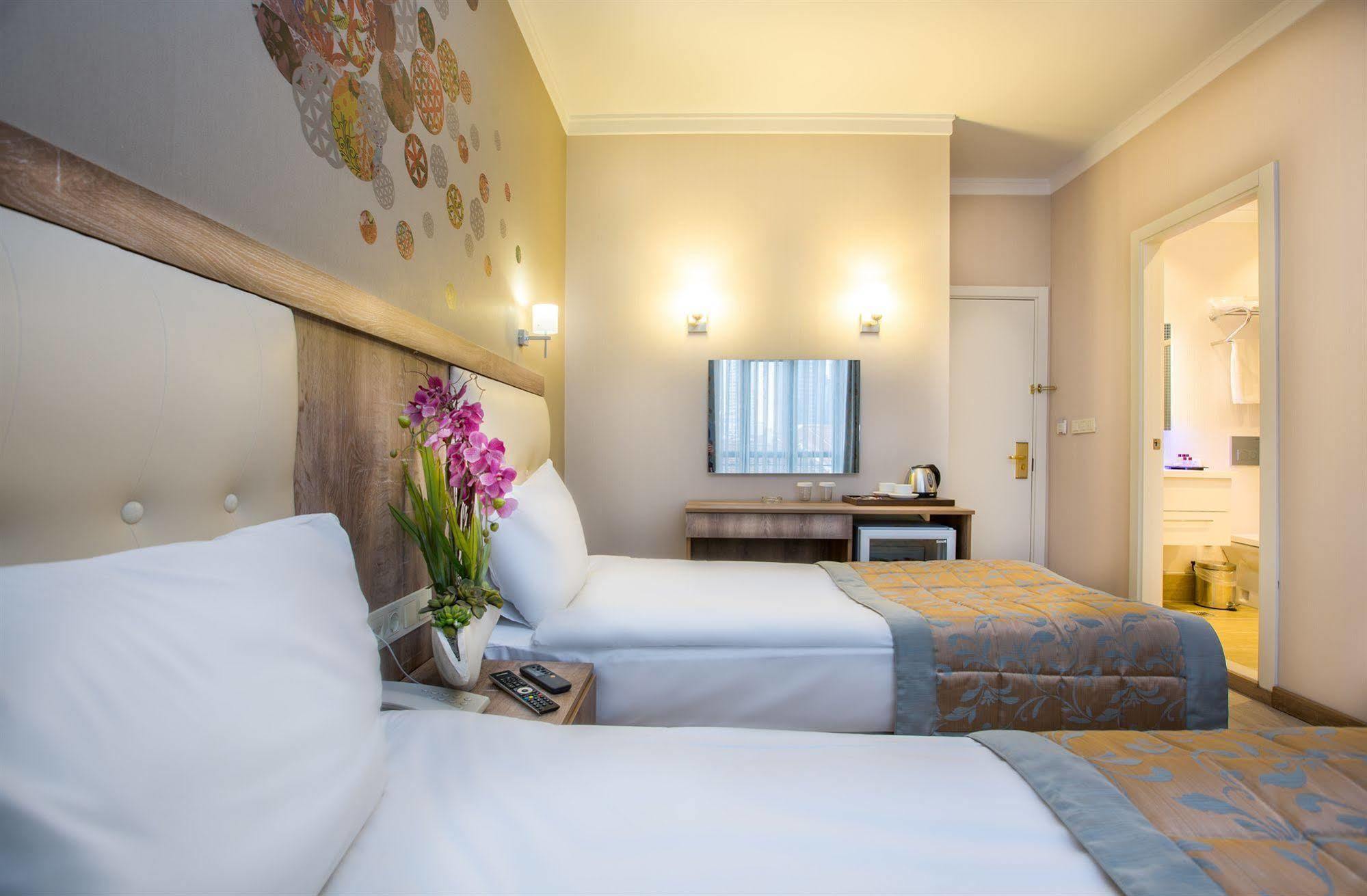 Fatih Hotel Corner Istanboel Buitenkant foto