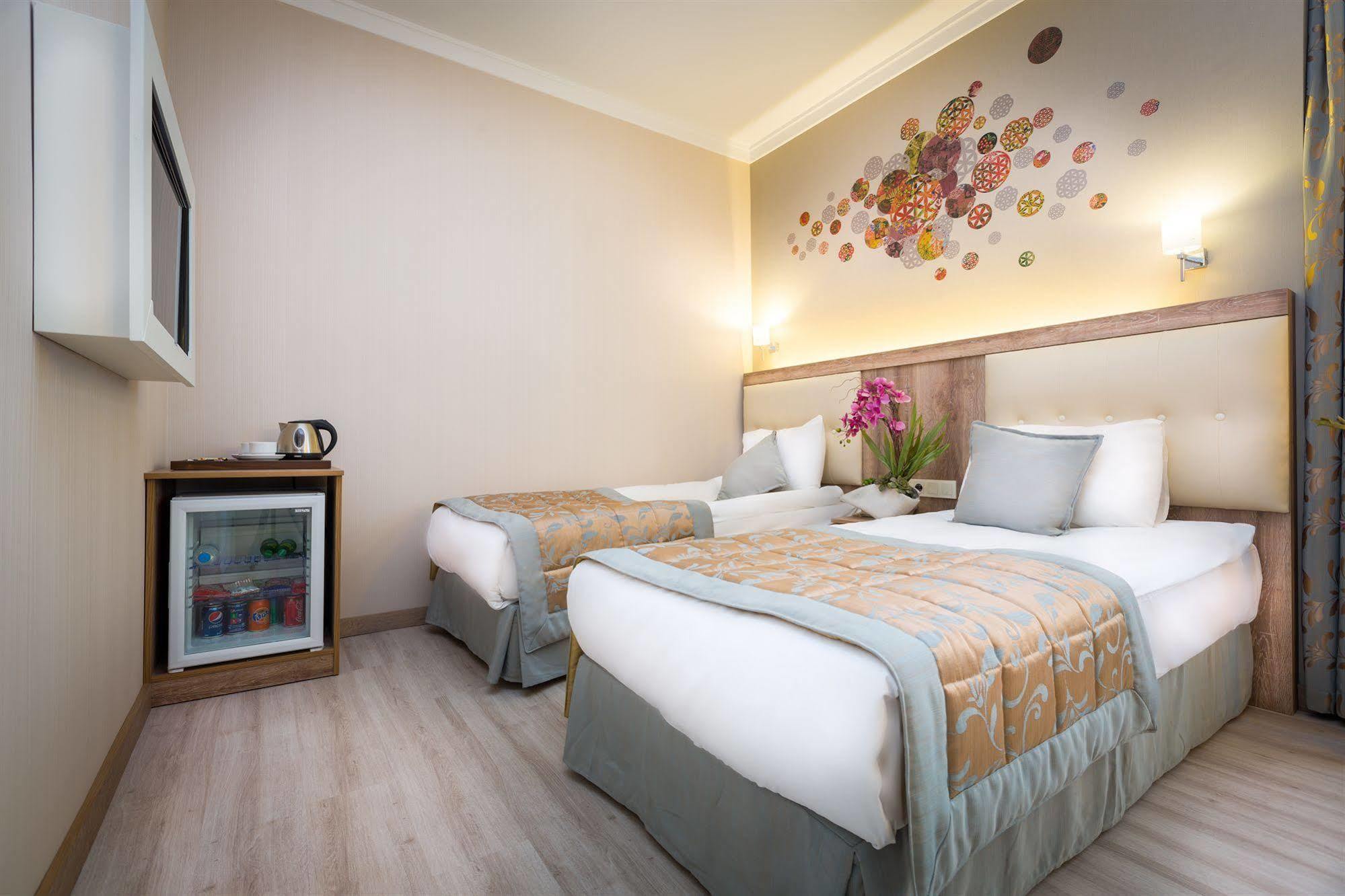 Fatih Hotel Corner Istanboel Buitenkant foto